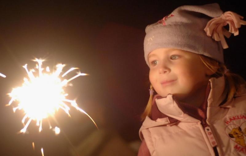 Ура, каникулы! Пиротехника, которую можно запускать с детьми - Котовск | kotovsk.salutsklad.ru